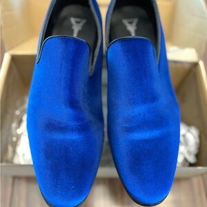Elegant Blue Slip-On Loafers